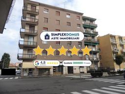 Quadrilocale in Viale dei Mille, Fiera - Parco Parri, Vigevano
