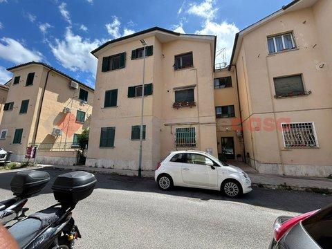 Bilocale in Via dei Rezzonico, Casetta Mattei - Corviale, Roma