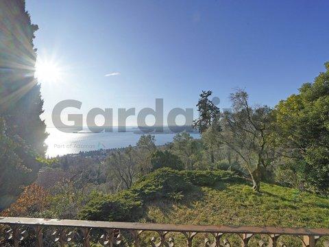 Villa in Via Panoramica, 33, Gardone Riviera
