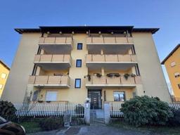 Quadrilocale in Via Mora e Gibin, 98, S. Croce - S. Marco - S. Stefano, Borgomanero