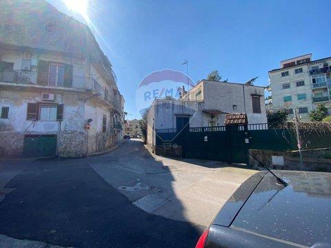 Bilocale a Chiaiano-Zona Ospedaliera, Napoli