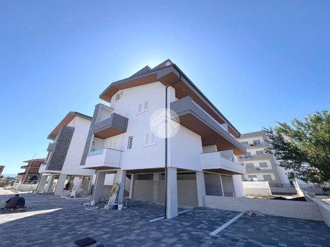 Quadrilocale in Via Mario Calò, s.n.c, Ciampino