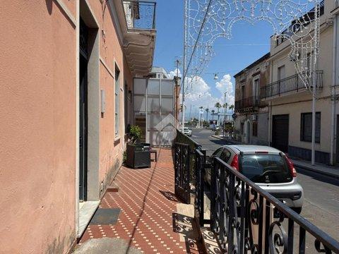 Villetta bifamiliare in Via Generale Galliano, 1, Marina - Centro, Riposto