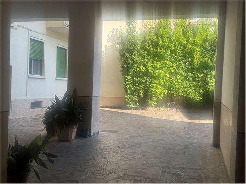Quadrilocale in Via Virgilio s.n.c, Centro Storico, Mantova