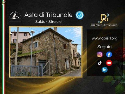 Bilocale in Via Col di Lana, 26, Cappuccini - Murialdo - Barco, Viterbo
