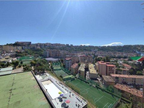Trilocale in via Terracina, 368, Fuorigrotta, Napoli