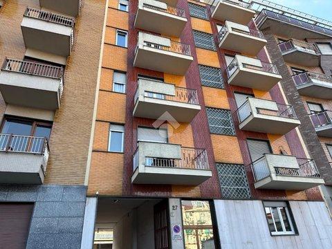 Monolocale in Via Gravere, 27, Parella, Torino