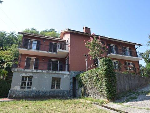Villetta bifamiliare in Via Giutte, 43, Mele