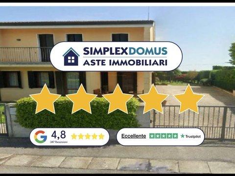 Appartamento in Via Mons. C. Liviero, Agna
