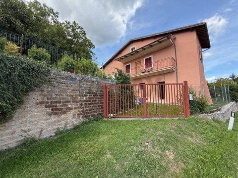Casa indipendente in Via bugiano, 28, Cerreto di Spoleto