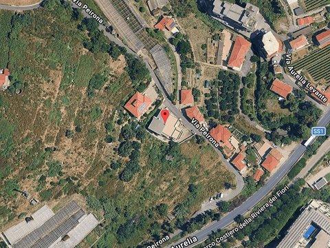 Trilocale in Via Peirona s.n.c, Santo Stefano al Mare