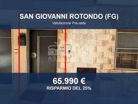 Quadrilocale in Via Massimo D'Azeglio, 3, San Giovanni Rotondo