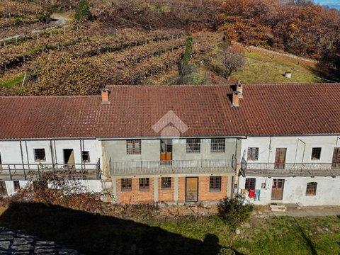 Villetta bifamiliare in Via Comba Nari, 16, Gambasca