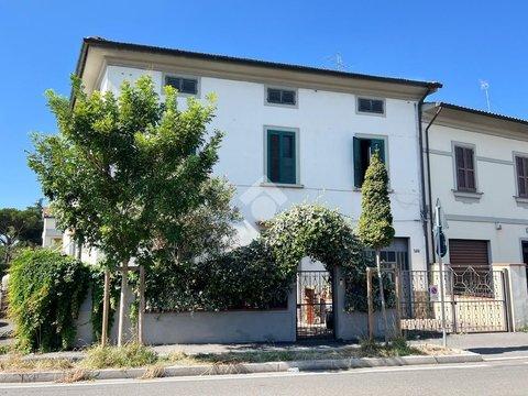 Casa indipendente in Via Francesco Ferrucci, 588, Mezzana, Prato