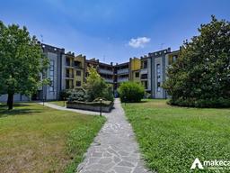 Trilocale in Via Giosuè Carducci, 6, Casalmaiocco