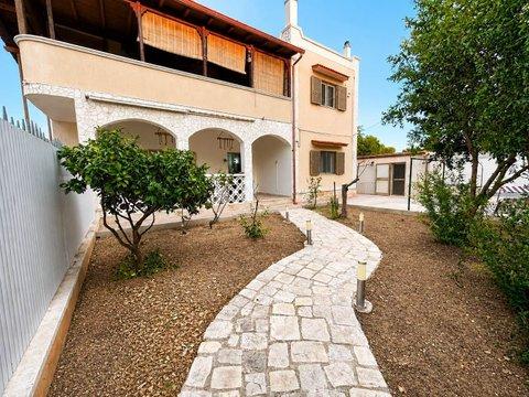 Villa in Via Togna s.n.c, Talsano - Palumbo - San Donato, Taranto