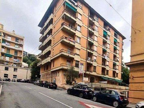 Appartamento in Viale Virginia Centurione Bracelli, 1, Marassi, Genova