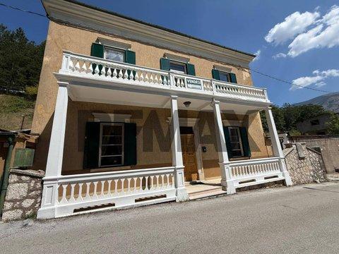 Villa in Via Corrado Iafolla, 41, Villalago