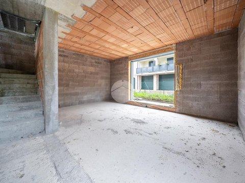 Villetta a schiera in Via Alessandro Tassoni s.n.c, San Pellegrino-Ospedale, Reggio Emilia