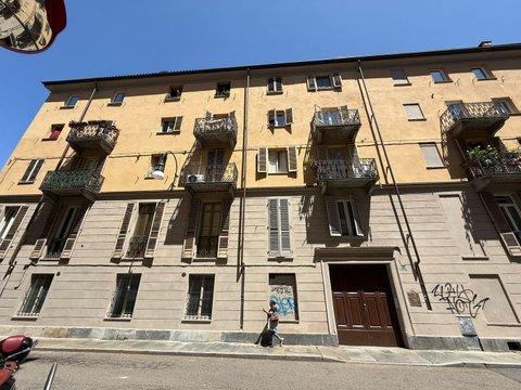 Bilocale in Via Santa Chiara, 36, Centro, Torino