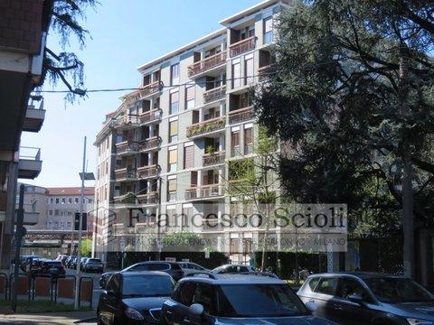 Trilocale in Via Carcano, 13, Saronno