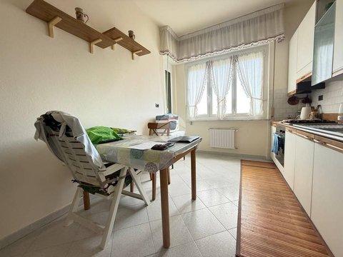 Quadrilocale in Via Giovanni Santolini, 30, San Fruttuoso, Genova