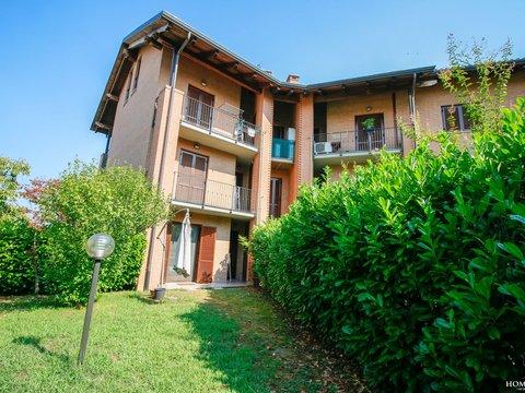 Appartamento su due piani in Corso G. Ferraris, 51, Zona Centro, Chivasso