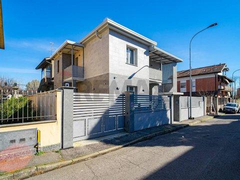 Monolocale in Via Monte Ceneri, 6, San Giovanni, Rho