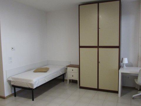 Camera in Via Similaun, 34, Don Bosco, Bolzano-Bozen
