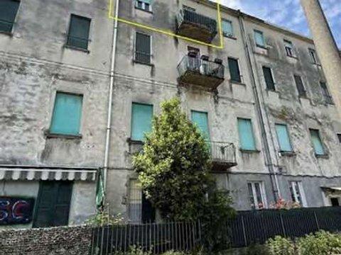 Trilocale in Via Barozzi, 21, Olginate