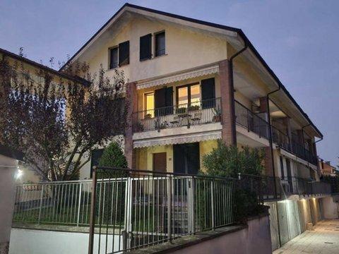Monolocale in Via Milano, 58, Landriano