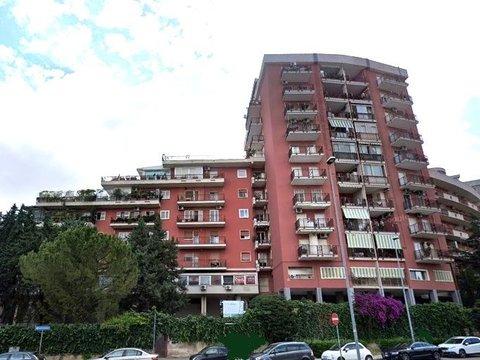 Bilocale in Viale Luigi de Laurentis, Picone, Bari