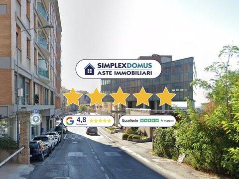 Quadrilocale in Via Trento, Cavour - Fontescodella - Via Roma, Macerata