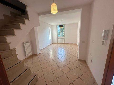 Appartamento su due piani in Via Angelo Fava, 8, Monte Mario, Roma