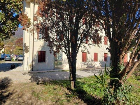 Casa indipendente in Via Sartori Canova, Possagno