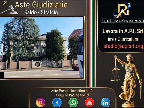 Trilocale in Via Padana Inferiore, 27, Gialdo - Piazza Europa - Borgo Venezia, Chieri