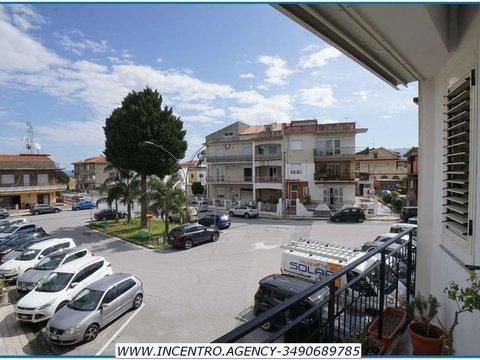 Appartamento in Piazza Nicolò Pandolfo, 11, Pace del Mela