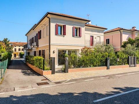Villetta bifamiliare in Via Cavini s.n.c, San Lazzaro, Treviso