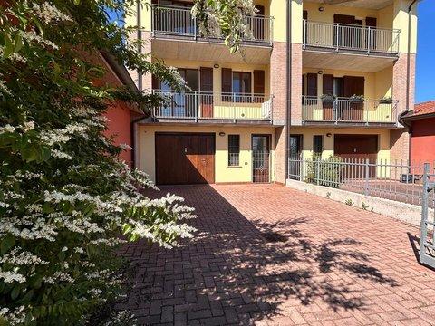 Villetta a schiera in Via J. B. Tito s.n.c, Campegine