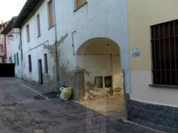 Trilocale in Via Narciso Nicola, 9, Somma Lombardo