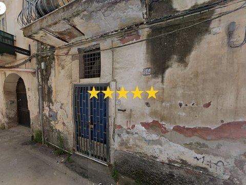 Appartamento in Via Filomarini, Centro Città - Centro Storico, Acerra