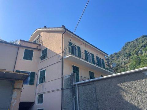 Bilocale in Via Pola, 15, Pegli Centro, Genova