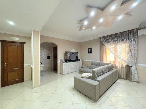 Trilocale in Via Atellana, 25, Arzano