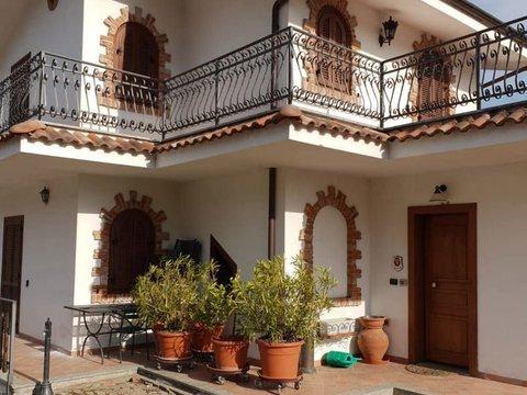 Villa in Via Rubiana, 142, Almese