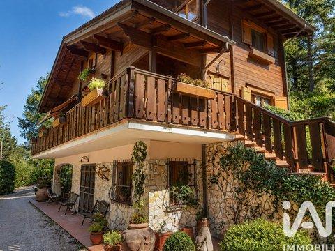 Villa in Via delle Baite, Castel Rigone, Passignano sul Trasimeno