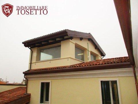 Appartamento su due piani in Contrà San Marcello s.n.c, Centro Storico, Vicenza