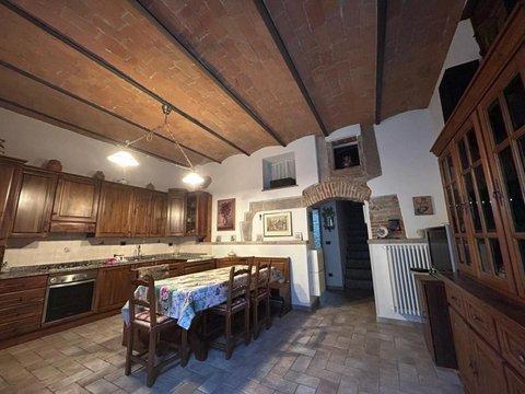 Bilocale in Via Faentina, Fiesole