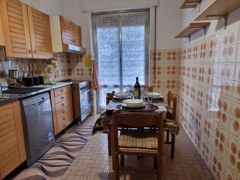 Appartamento in Via Piacenza, 41, Molassana, Genova