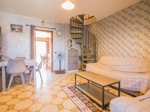 Casa indipendente in Via D. Alighieri, 50, Trevenzuolo