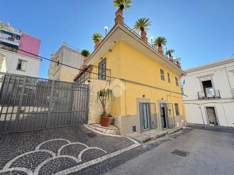 Monolocale in via Porta di Posillipo, 110, Posillipo, Napoli